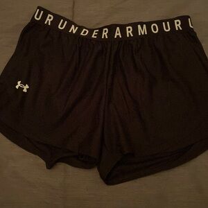 Women’s Medium Black & white Shorts